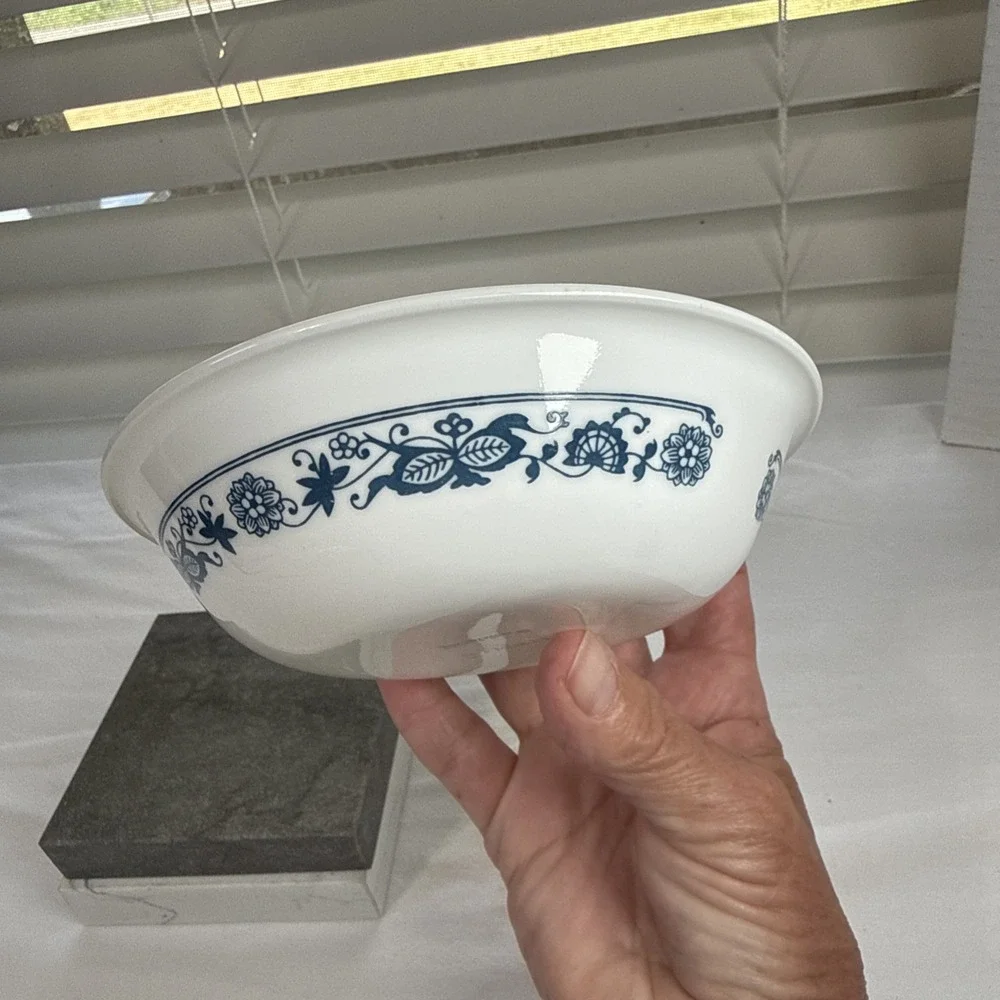 Vtg Corelle by Corning Old Town Blue Onion 6.25